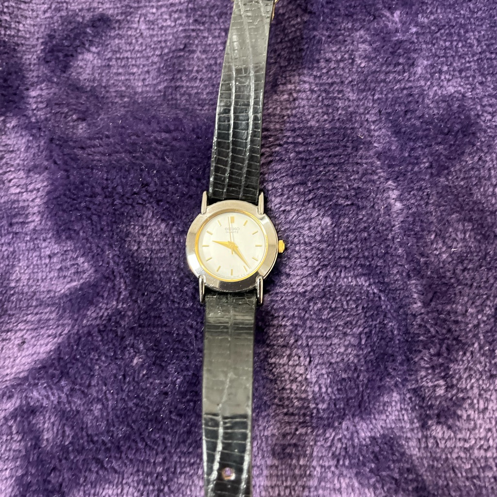 Vintage Seiko Watch With Mother Of Pearl Face And Original Lizard Band.